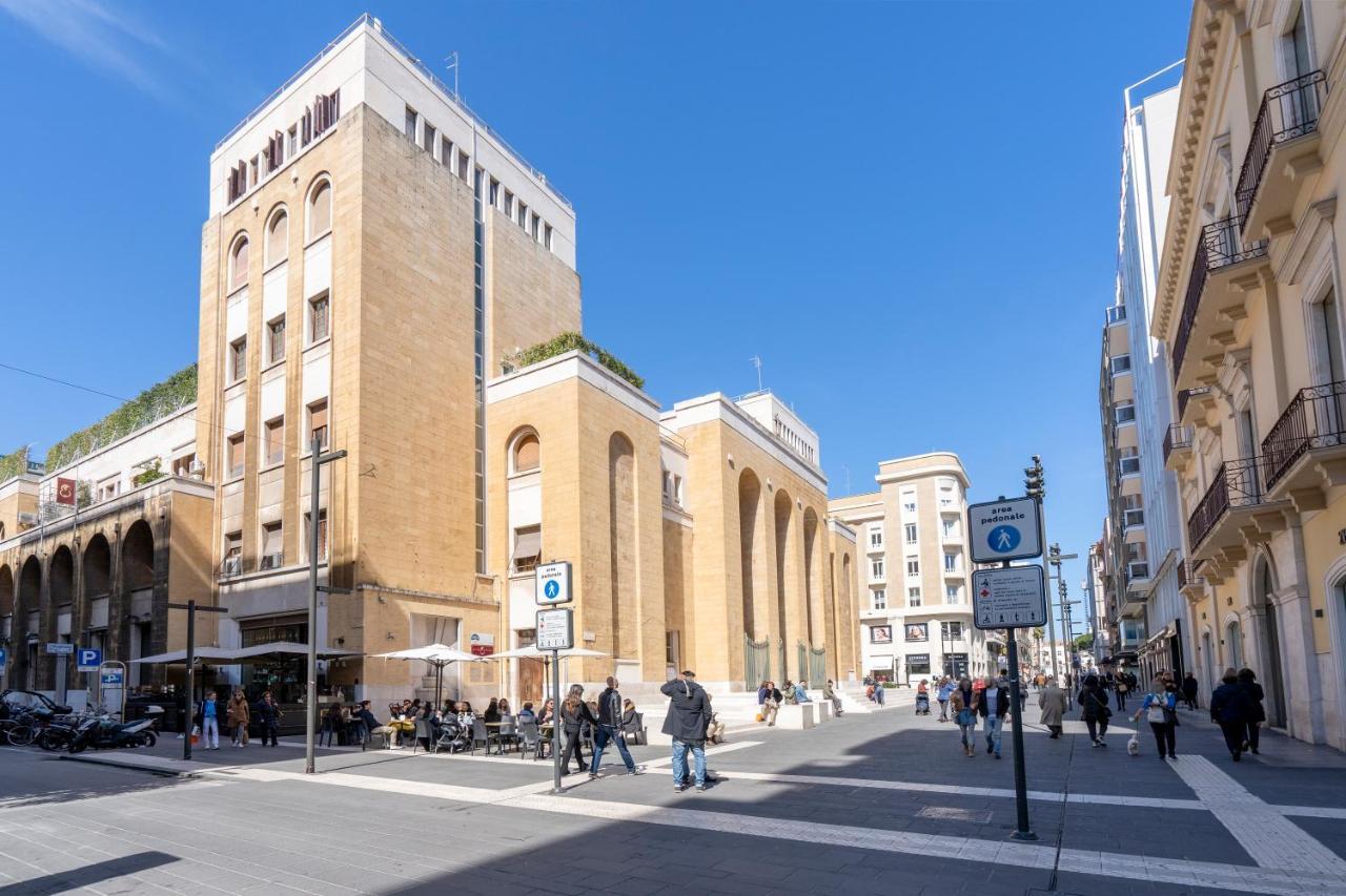 בארי Central & Elegant Room Near The Station מראה חיצוני תמונה